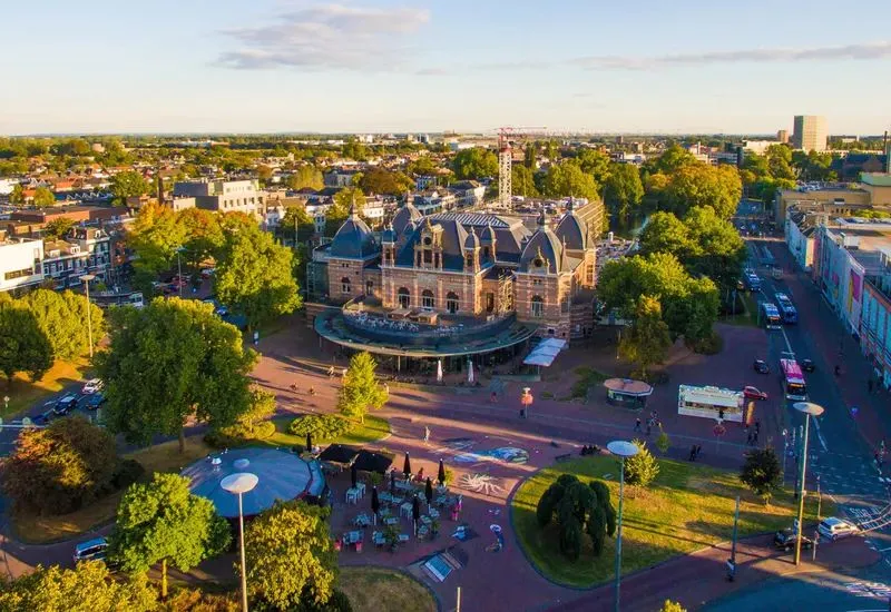 cultuuracademyarnhem95088e34101bbf83ec4d43c47d5a0be66a44059f 2560x1896 1