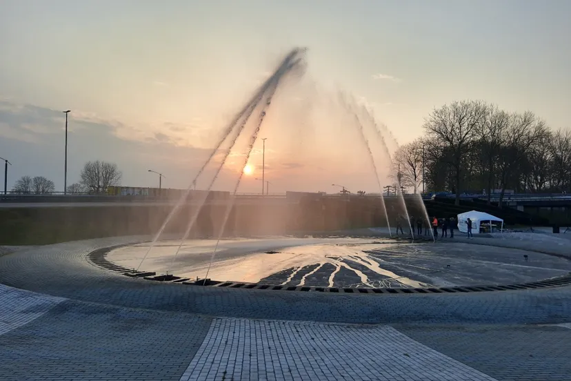 fontein blauwe golven gemeente arnhem