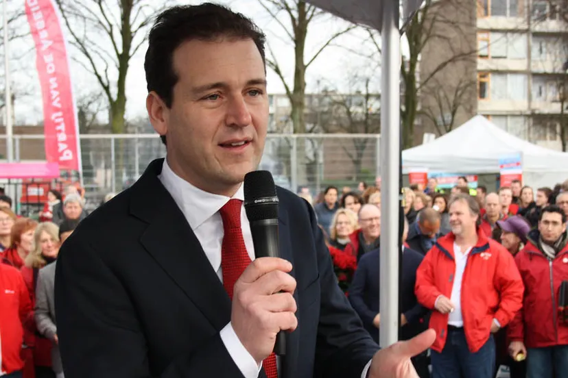 gulmit0mocb64dqtywhehvps4 foto20lodewijk20asscher