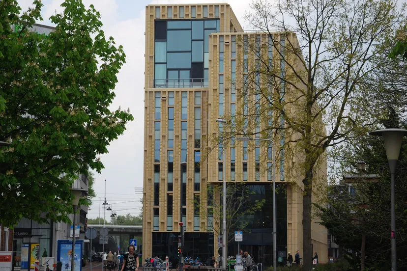 hor5nl9lyj7rw3x8m2i1eq7ef arnhemrozet 1