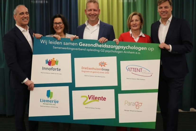 innofortebestuurders vierkant vasthouden