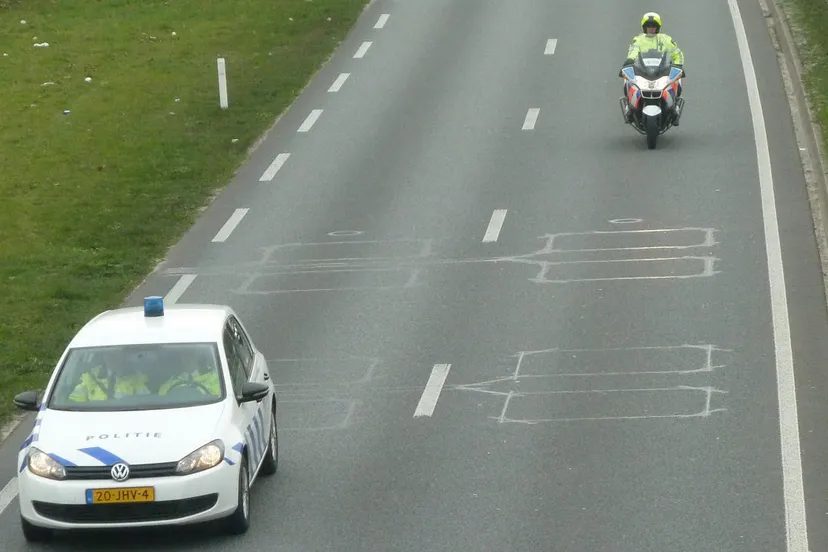 j43m06ojwqzazfp8zdrtbtbii politie 1