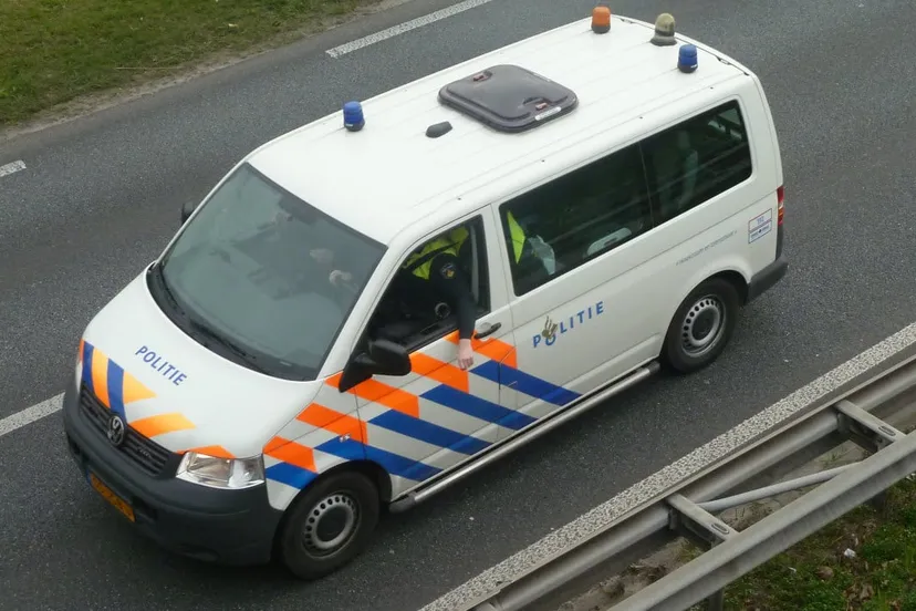 lijpt6vgu1jt0wezq2milw8t9 politie 3