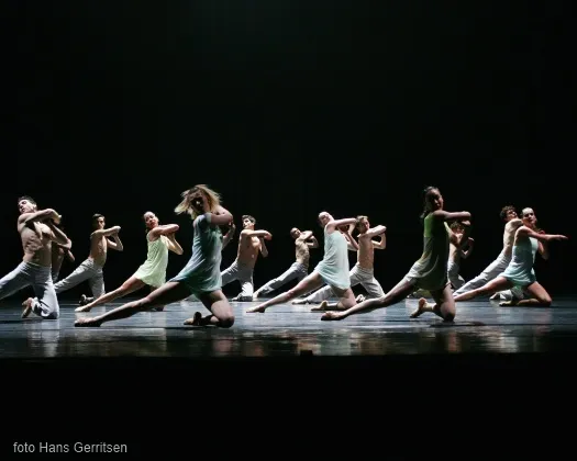 llwjkrmv72de586h3p2vfiv2s 143169