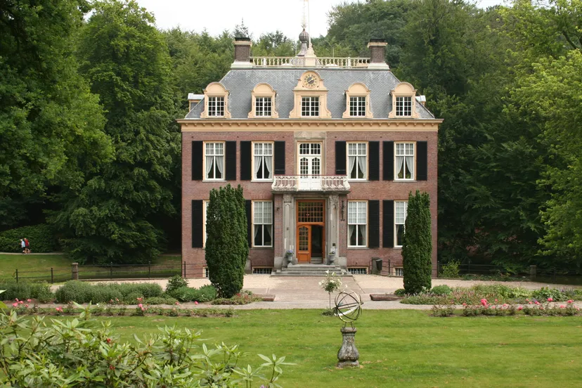 m2u3tio8siyx8cmwd49asf235 zypendaal huis vooraanzicht veraf8 kd 2007