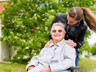 mantelzorgshutterstock 113795536