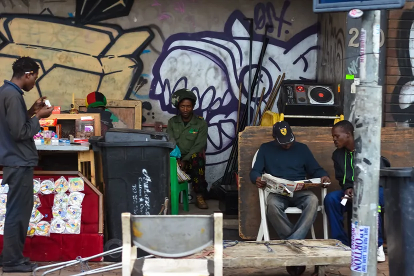 muziektheaterrood mos shutterstock 1029035311