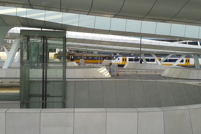 nqvdmrflb6hczj9rfm0bkz6wk ns station arnhem centraalarnhem nieuws