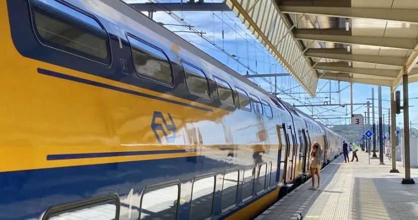 ns voegt nachtnet en extra treinen toe aan de dienstregeling