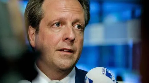 o7ct0ldllqzidvfmmpv0cxb8l alexanderpechtoldd66hqnovum