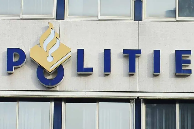 obudox0q938pa6enl4kw1680b politielogo