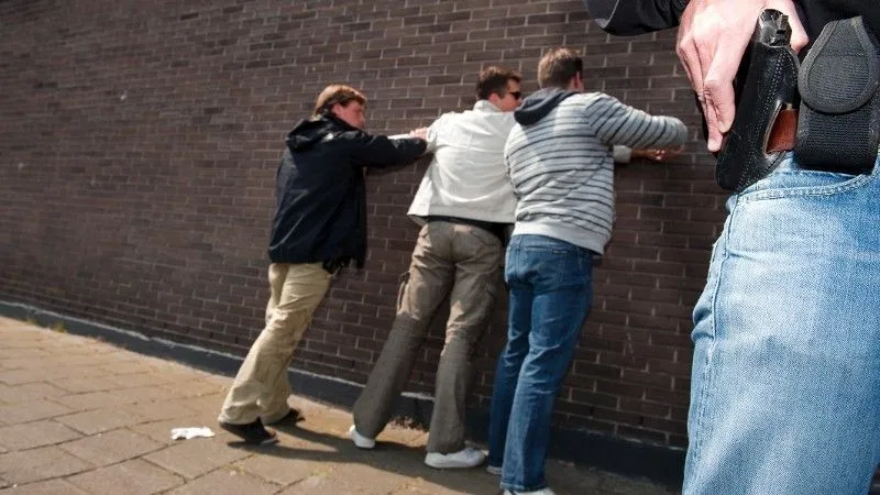 politieaanhouding van een verdachte door een arrestatieteam