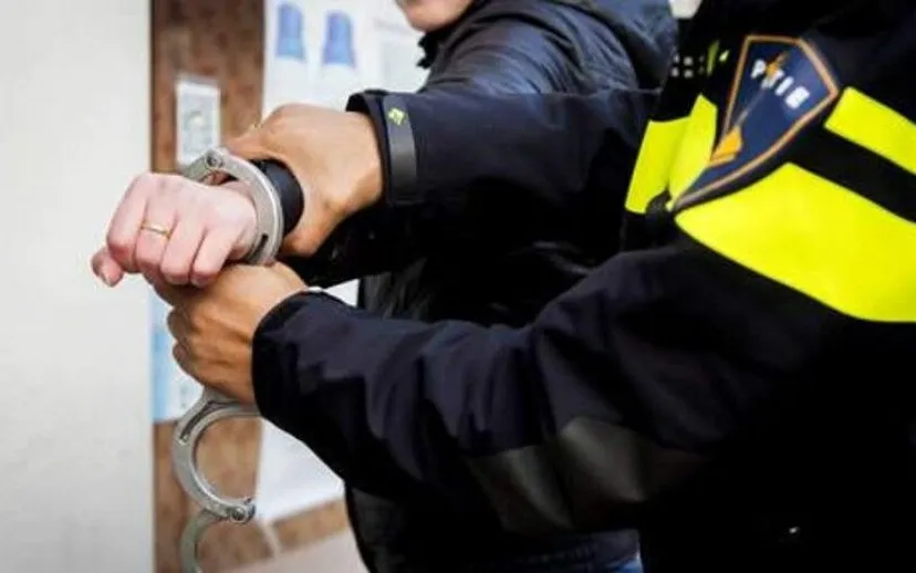 politieaanhouding15 915x518 1