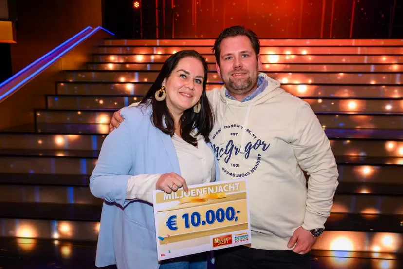 postcode loterijmerel uit arnhem wint 10000 euro bij postcode loterij miljoenenjacht