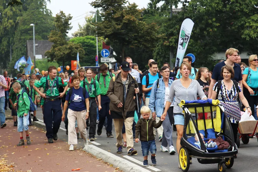 qcl2pkrj3ukr4ck1fcxfovv0r airborne wandeltocht 2014arnhem nieuws 1