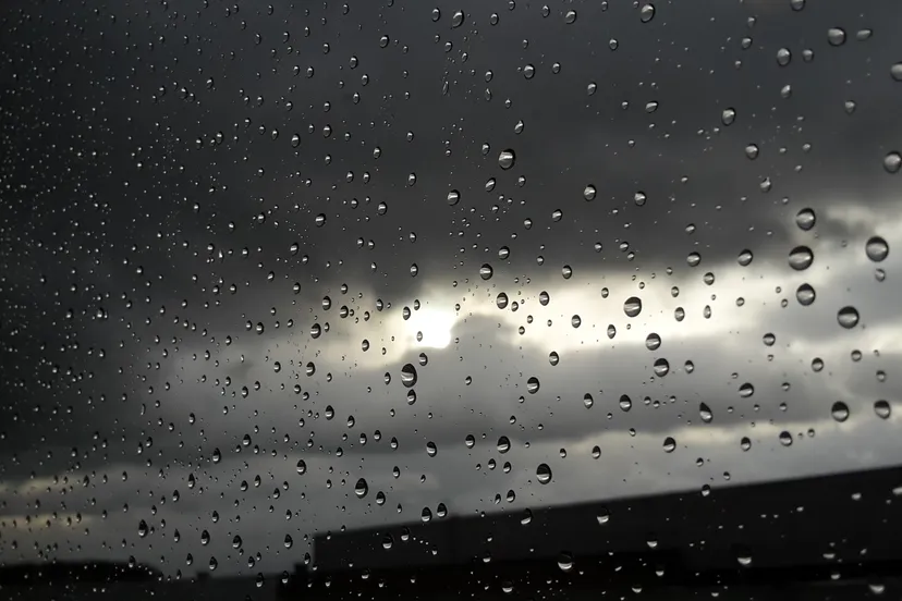 radpwaec4jxyac9a1pfbyiqx5 regen wind storm weerarnhem nieuws