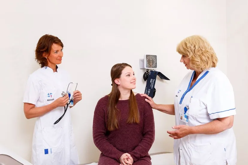 rijnstatezwangerepatient met 2 verpleegkundigen 2