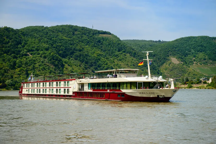 serenade 1 ship photo 3