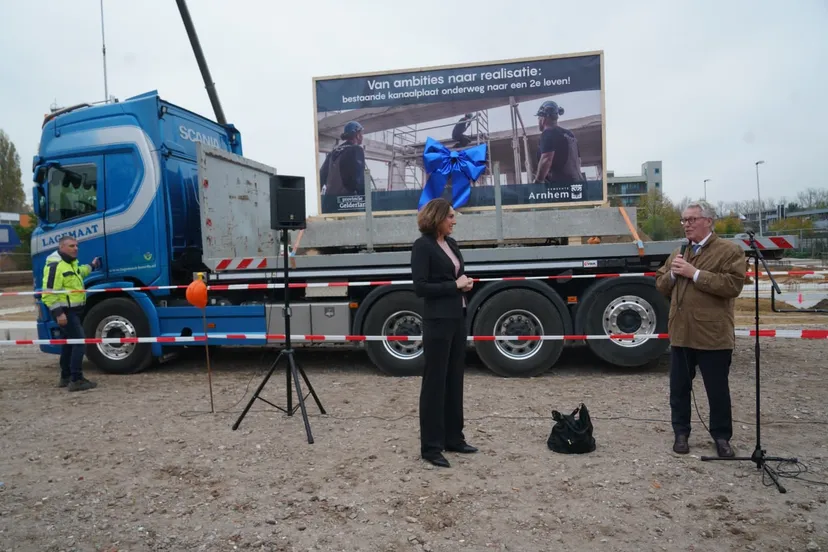 sporthal start bouw met tweedehands betonvloer 2