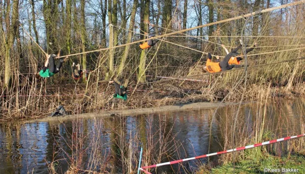 sxtqh5yhgchpl9tyiw5cgmi4a survivalrunbeltrum2014keesbakker