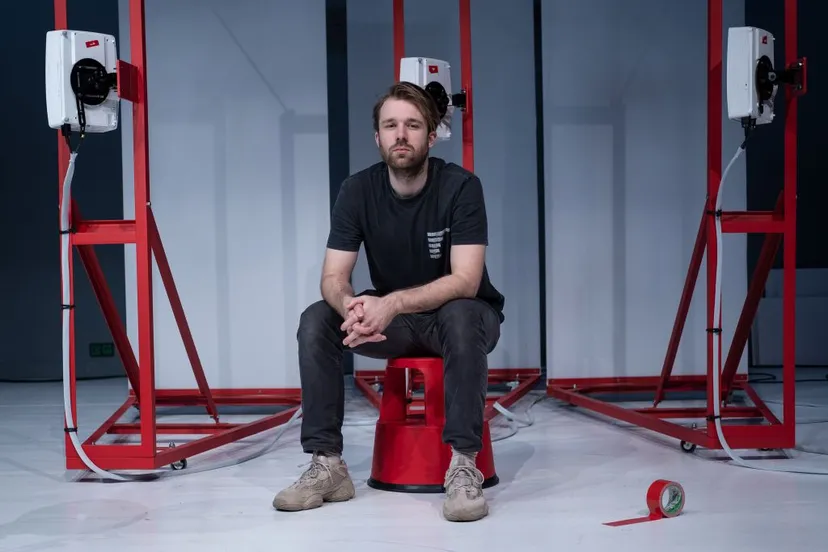 theateraan de rijn ruben chi 2 foto jinko adams web 768x768 1