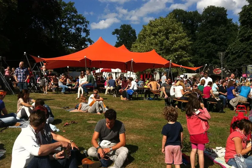 theateravenuesta oranje tent