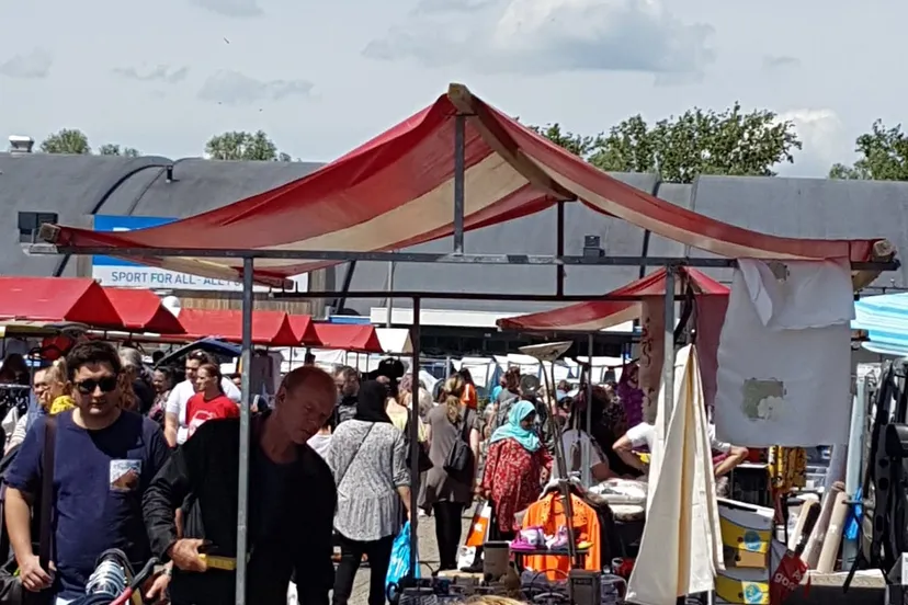 vlooienmarkt2