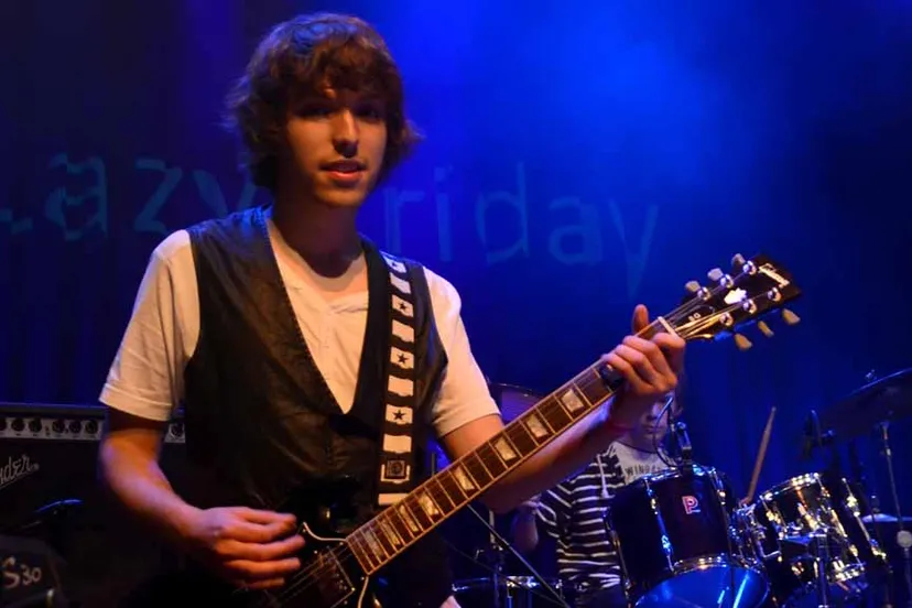 vvhv55ftwq8vgbpq4zc3w0mjg lazyfriday