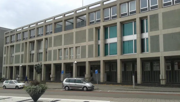 vvz85zqprjsc8uq2cdec7di96 arnhem paleis v justitie