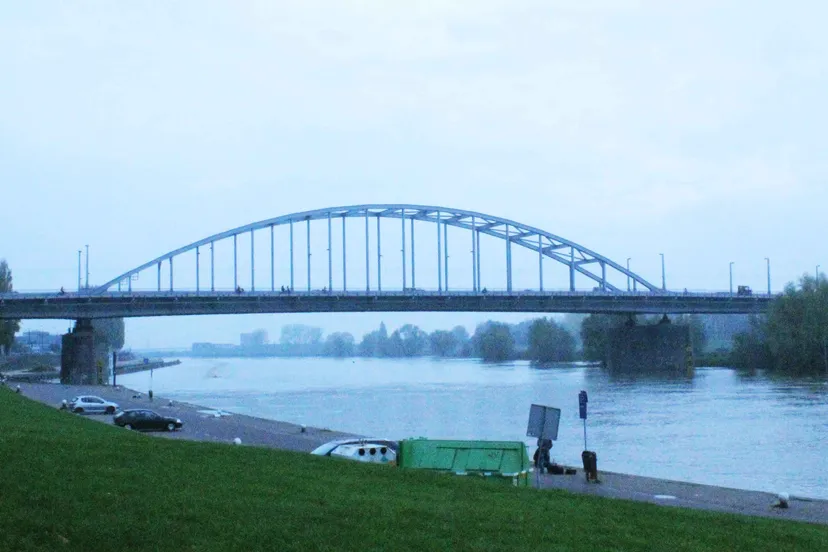 wzv52mfws9wvj44wfpxqoaoyi johnfrostbrug