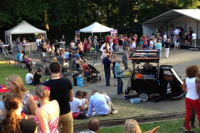 xfcrxgukmbxibib6jtwi704np dans 130720 steiletuin