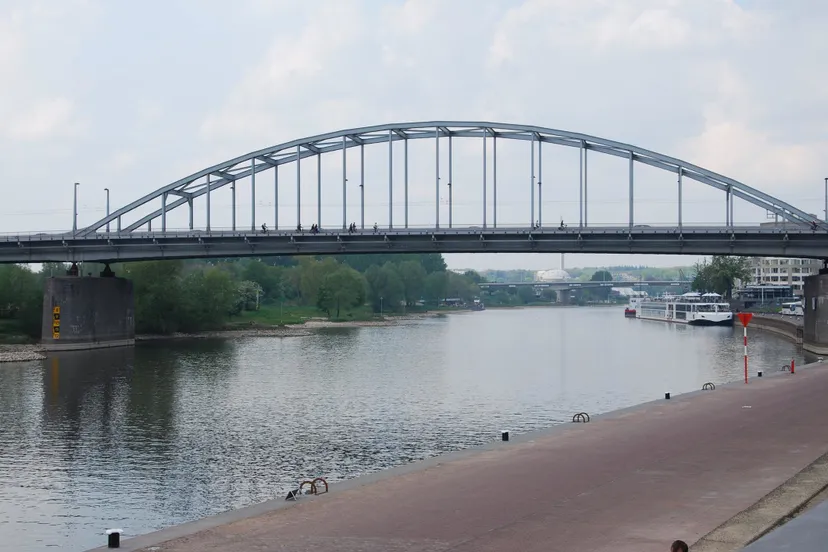 y2mgothgf6s2p8ob67ma97a0r arnhemfrostbrug 1