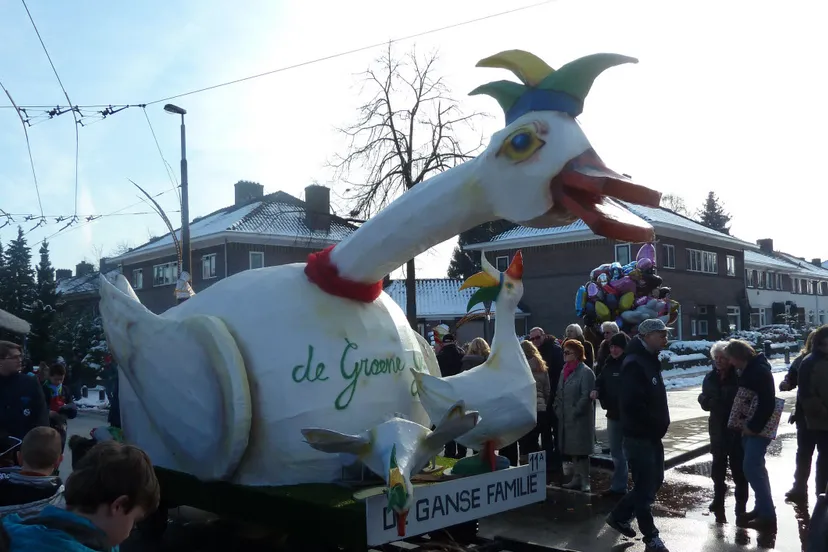 zb14y7zxwlth0w08e7ag949az carnavalarnhem2013