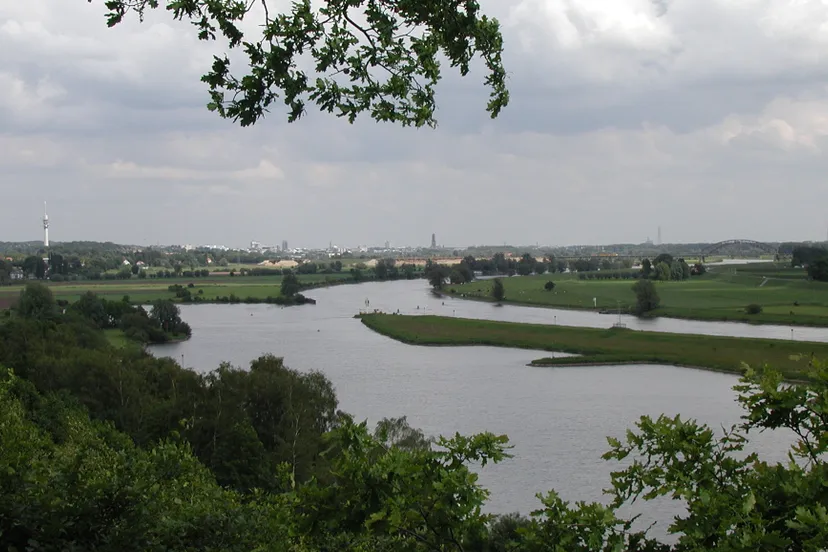 zr3w5ysbrentnirhiu61mzbjs duno uitzicht op rivier1 cvdg 2002