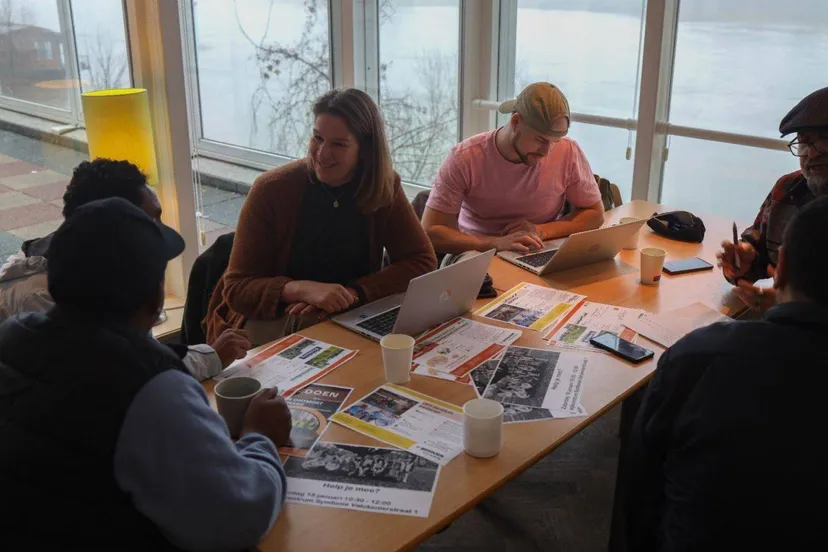fay toshack1sanne in gesprek