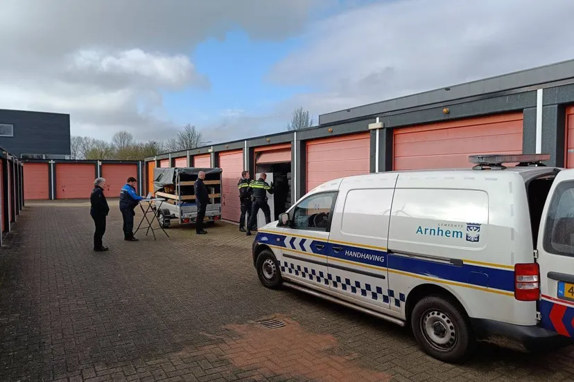 controleden broek179