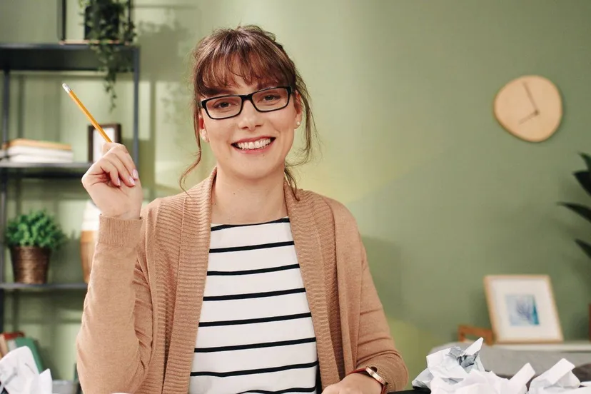 luisterend schrijversghfoto liggend ak