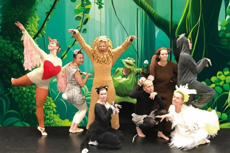 Carnaval_des_Animaux.Leth Dansent