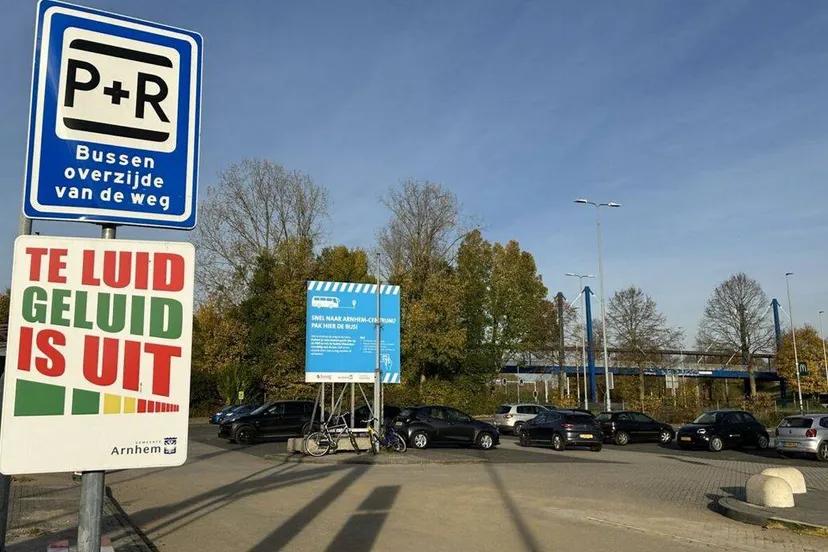Met z’n vieren met de bus naar binnenstad Arnhem voor €3 50 - Gemeente Arnhem