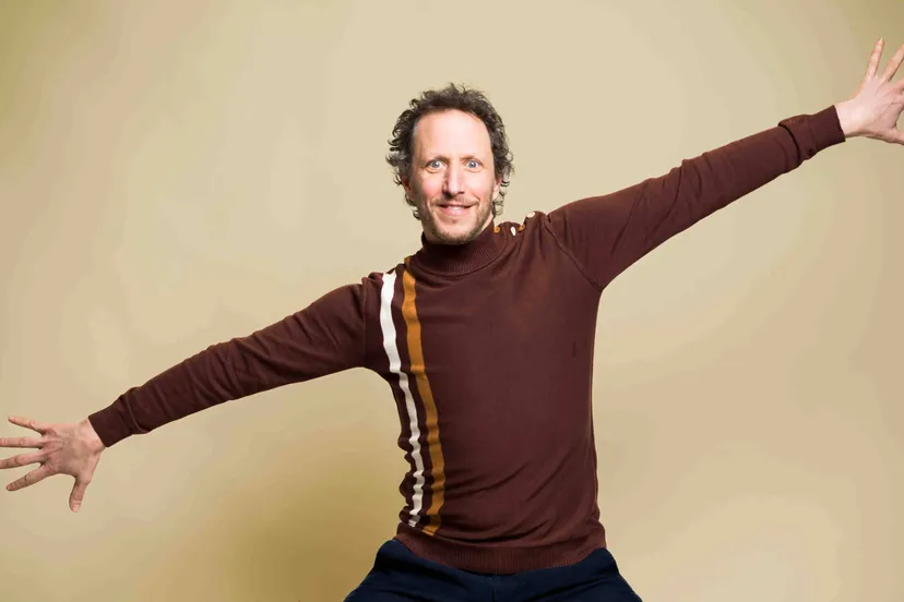 Micha Wertheim - liggend - v2 - fotocredits Merlijn Doomernik