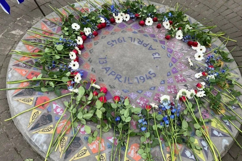 Herdenking bombardement Geitenkamp op 13 april aan de Larikshof - Gemeente Arnhem
