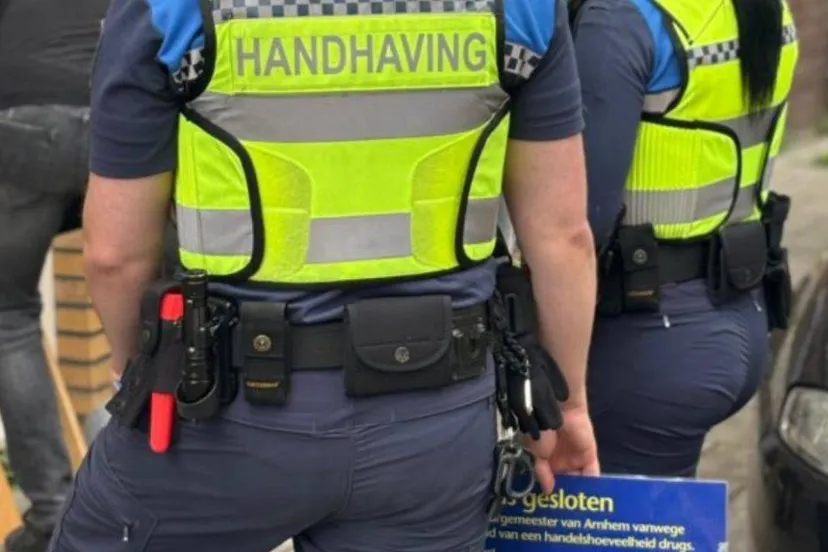 Handel in harddrugs burgemeester Marcouch sluit kamer in pand aan Spijkerstraat - Gemeente Arnhem