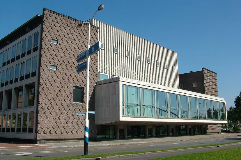 huis_der_provincie.arnhem.wikipedia.org