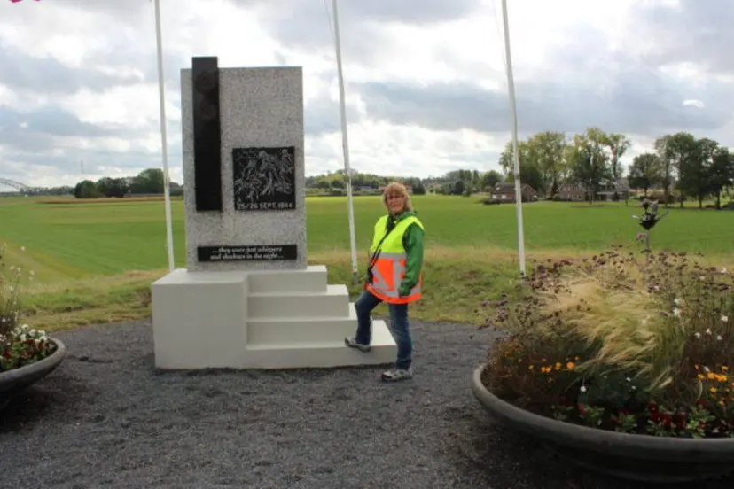 Bij de memorial in Driel.2025