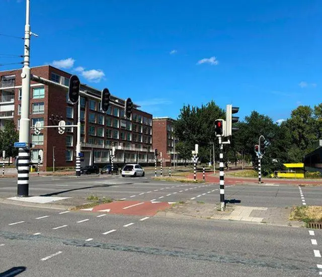 Kruispunt IJssellaan. Laan van Presikhaaf