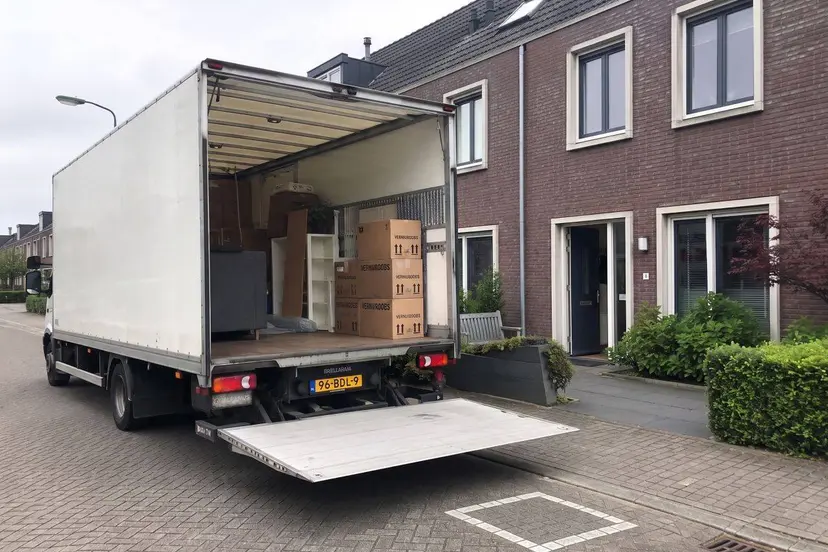 Verhuiswagen.Slimster