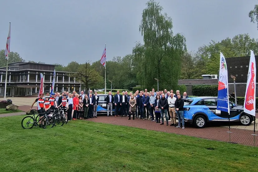 20230511rl ek 01 1 waterstof en wielerwereld ontmoeten elkaar bij europees kampioenschap wielrennen provincie drenthe1