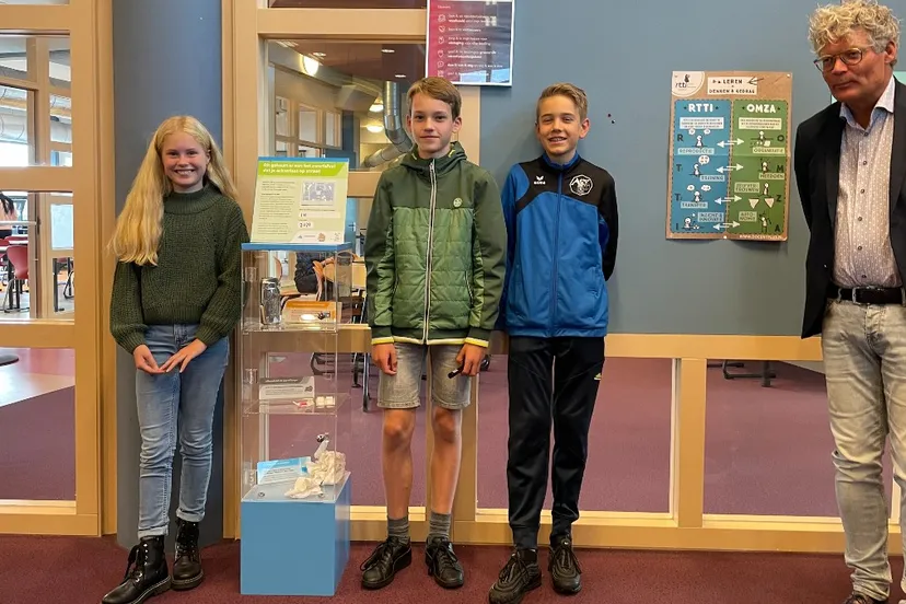 opening zwerfafvalprojecten op het gomarus college en het dr nassau college quintus