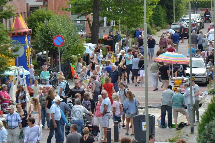 62baffbc2b0ec rommelmarkt oranjestraat eo afkomstig van buurtvereniging oranjestraat eo
