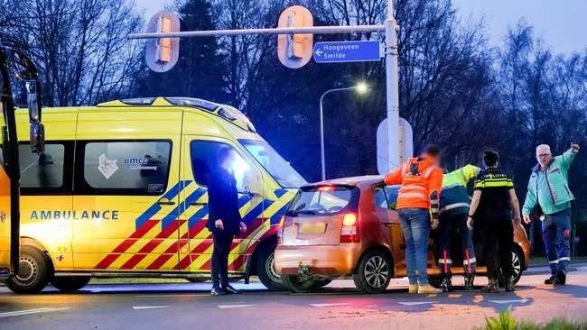 aanrijdingambulanceassen